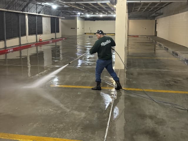 Commercial Pressure Washing Service Image