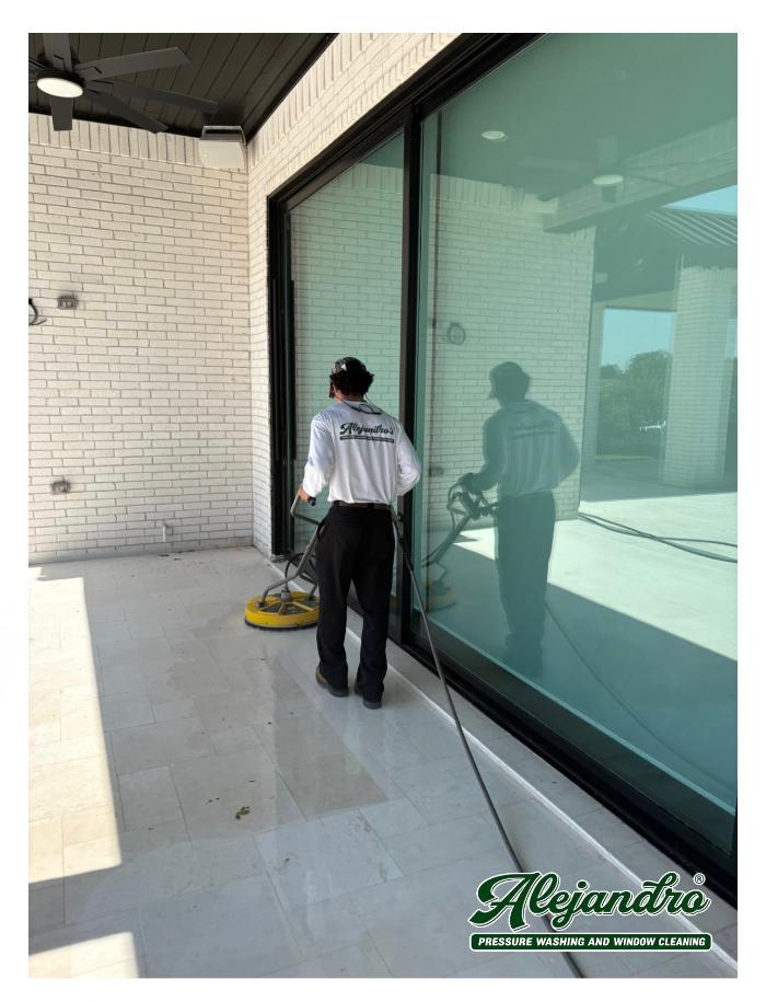 Spot-Free Window Cleaning & Patio Pressure Washing in Harlingen, TX